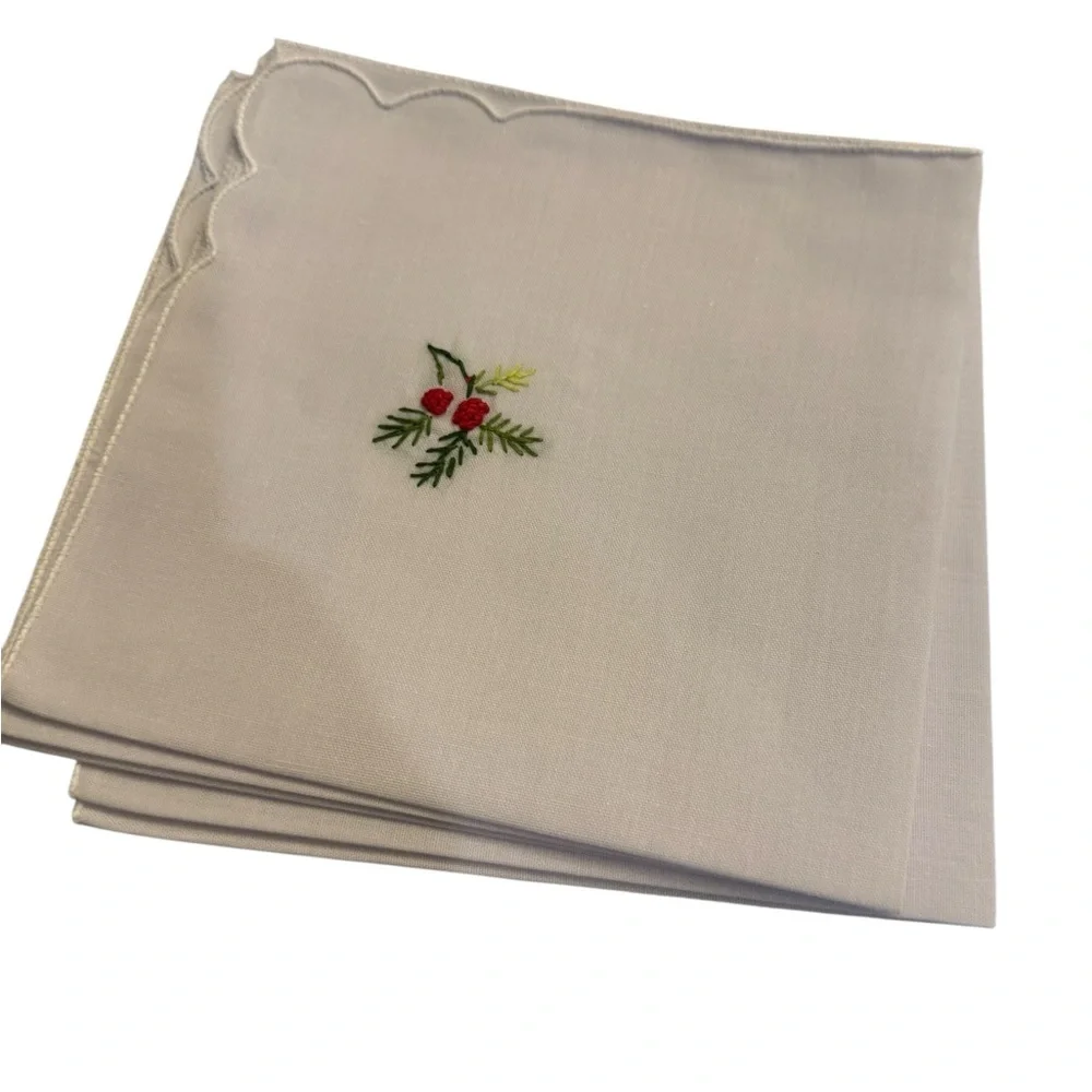 Tablecloth with 8 pices of napkins for the table of six chairs oval shapes chic